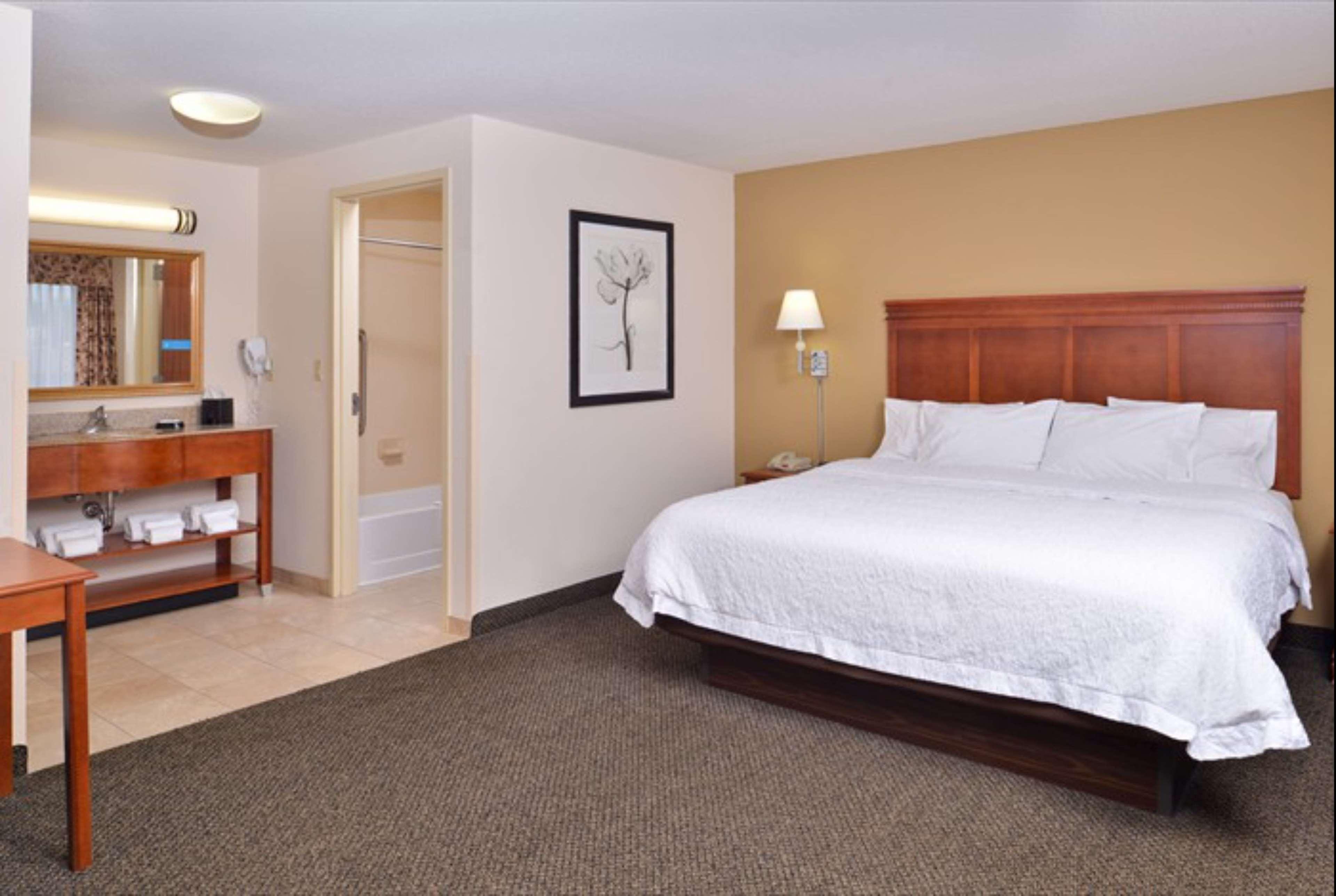 Hampton Inn & Suites Річмонд Екстер'єр фото