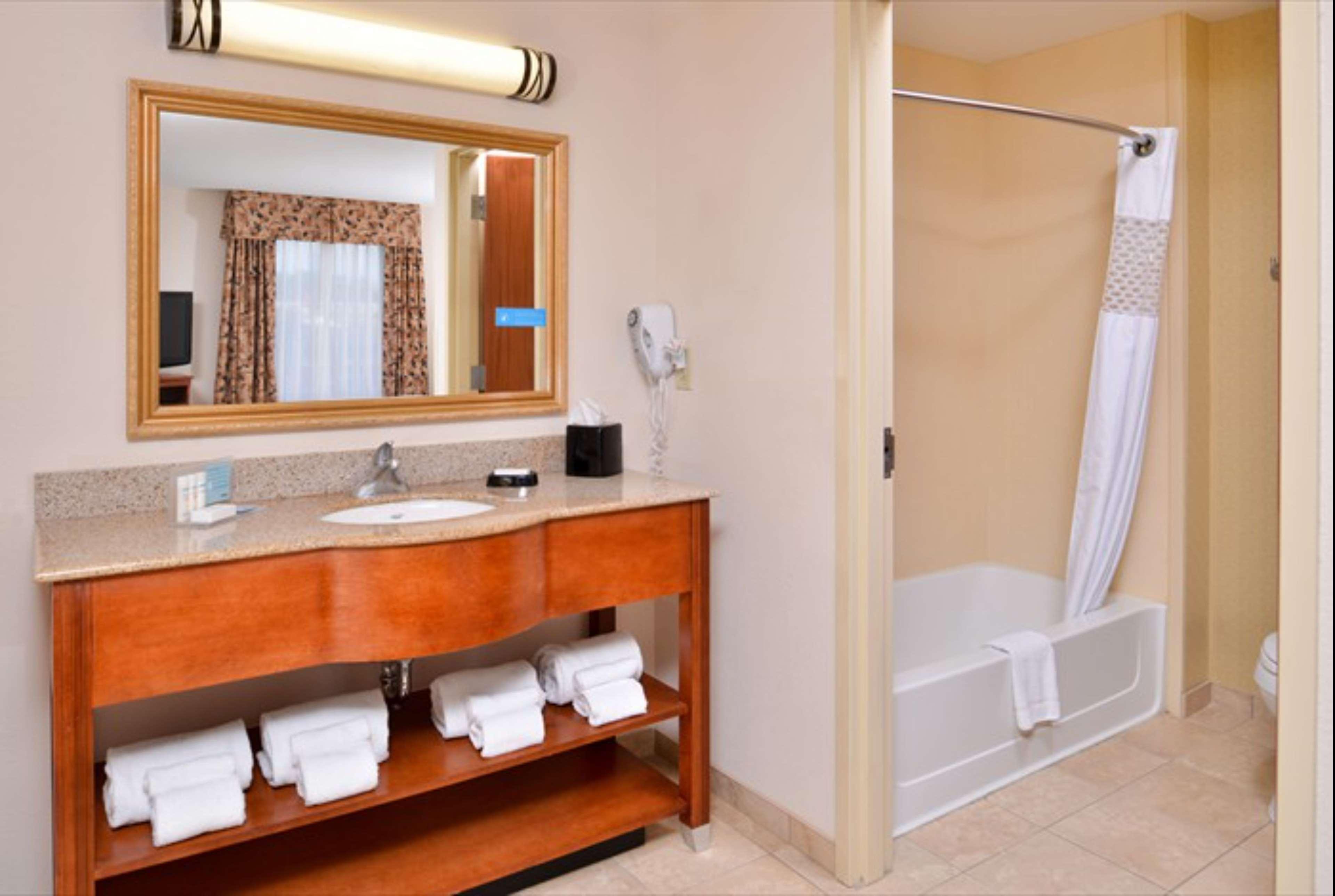 Hampton Inn & Suites Річмонд Екстер'єр фото