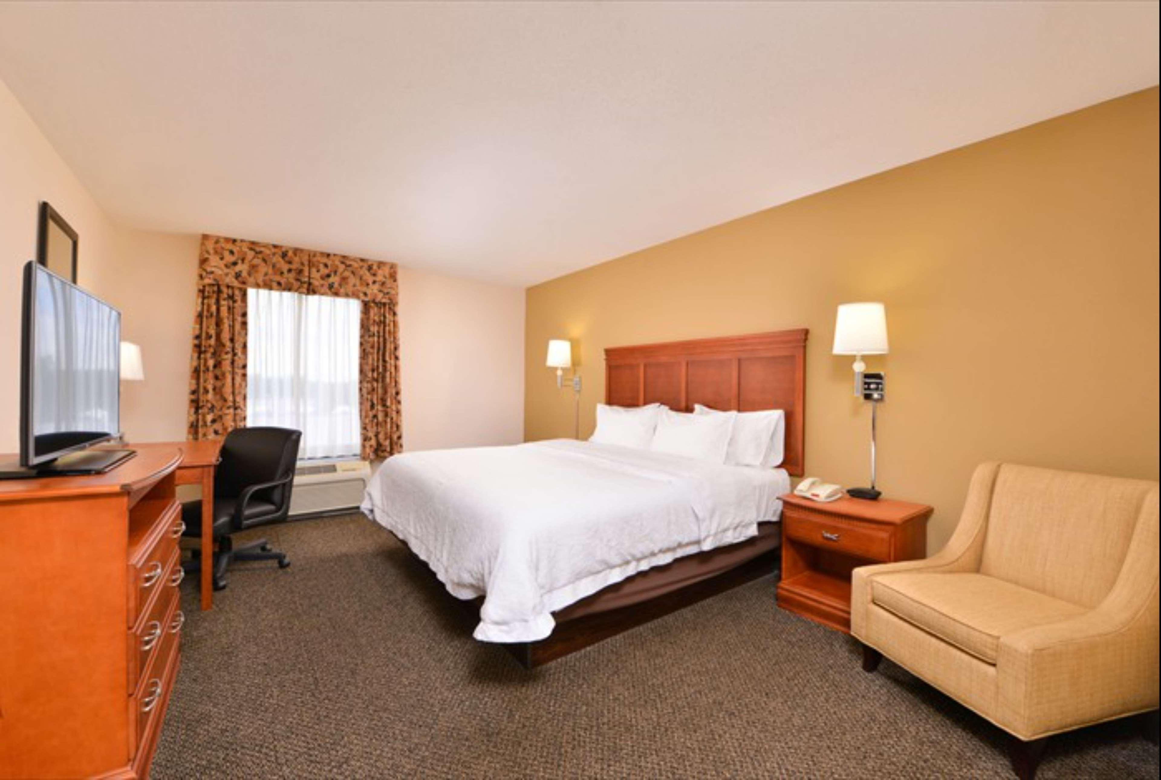 Hampton Inn & Suites Річмонд Екстер'єр фото
