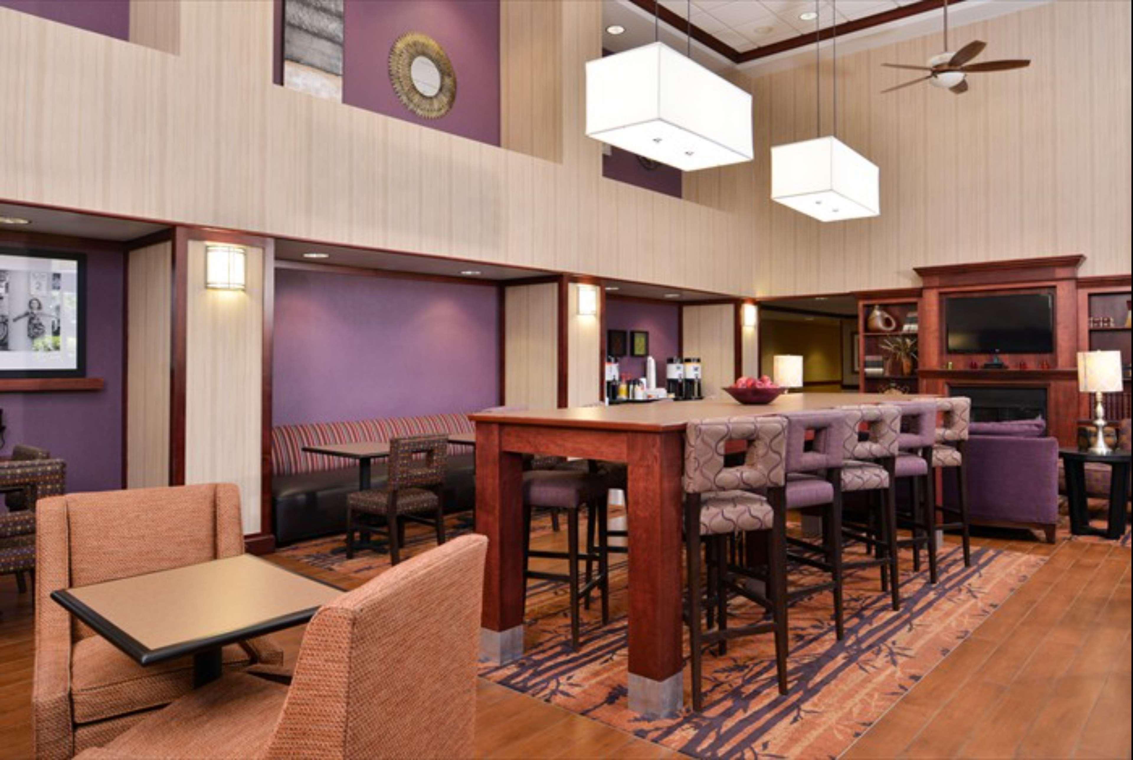 Hampton Inn & Suites Річмонд Екстер'єр фото
