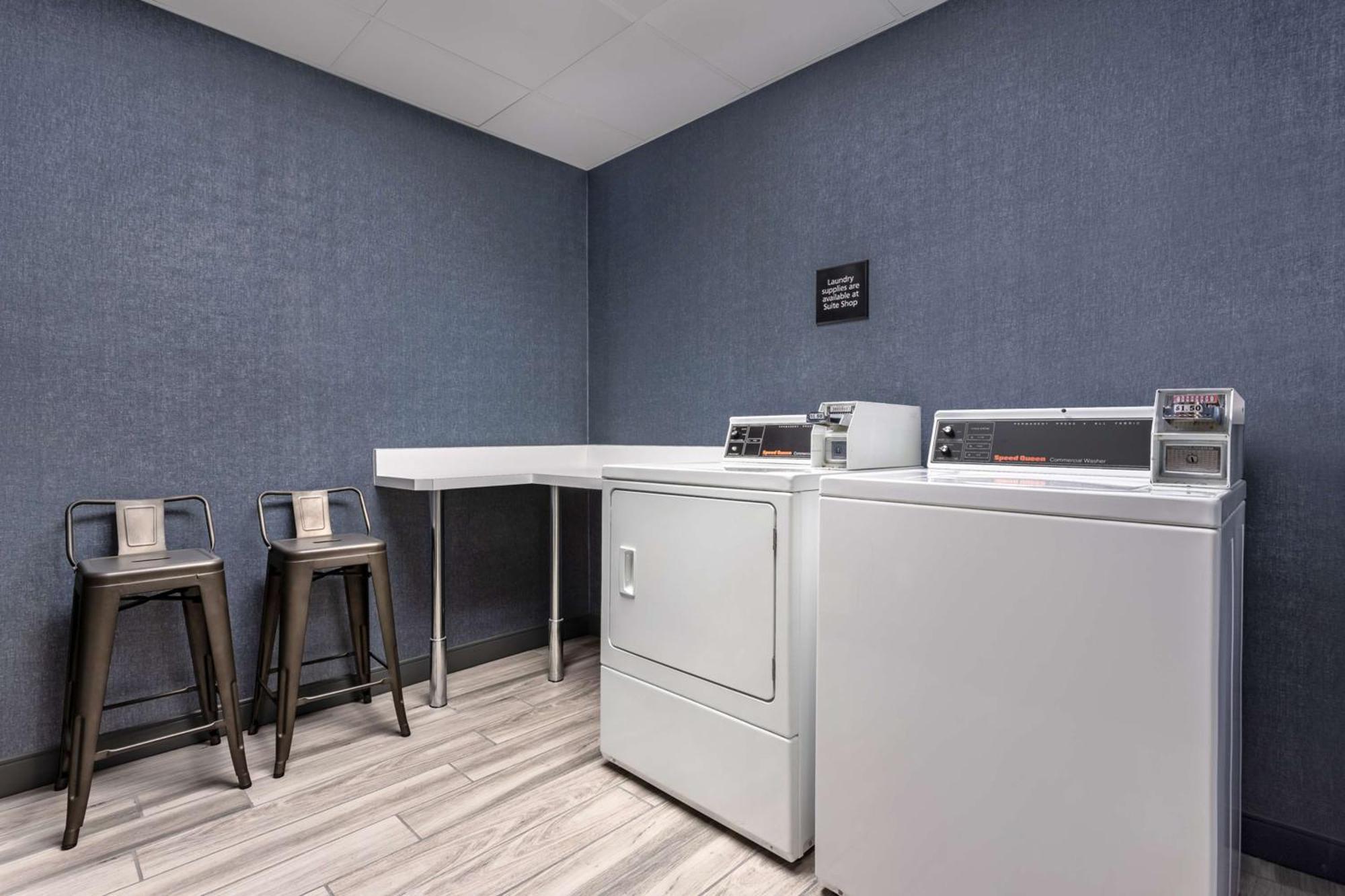 Hampton Inn & Suites Річмонд Екстер'єр фото